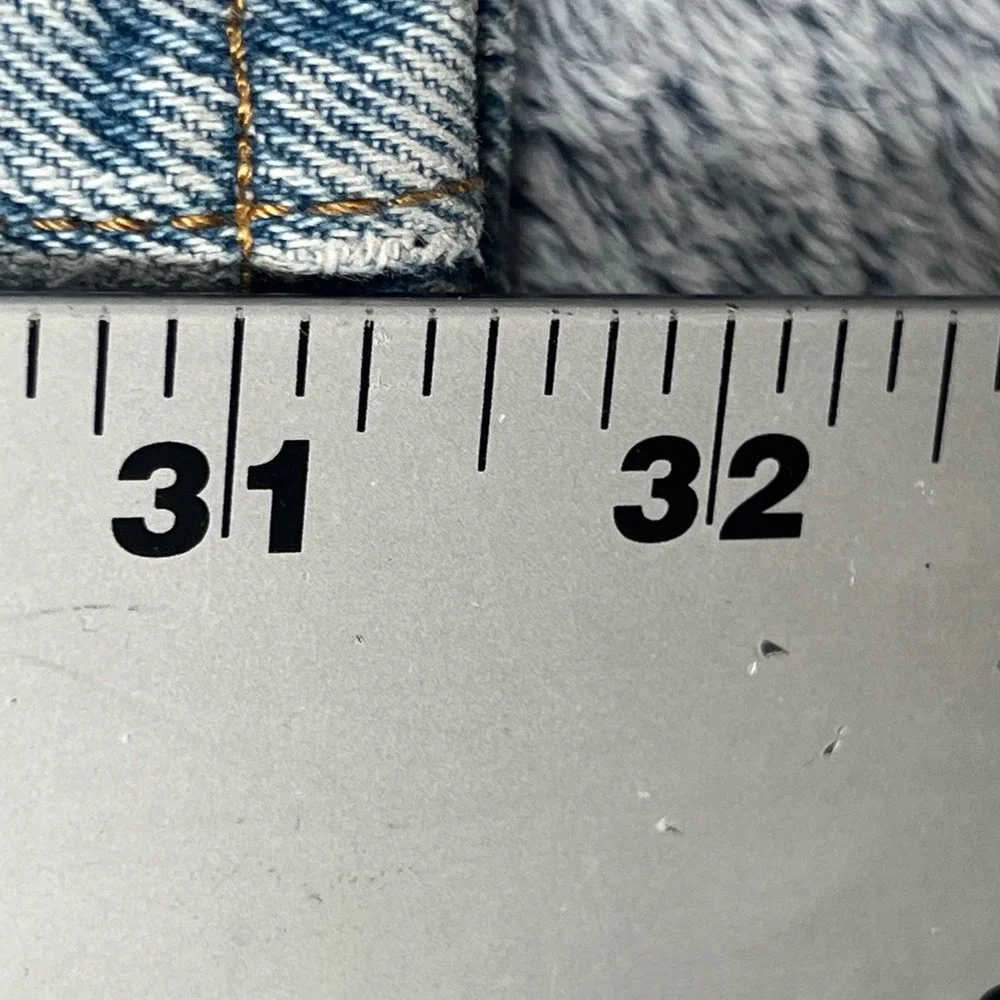 Levis Premium 501 Original Fit Jeans Mens 33x32 Light Wash Distressed Button Fly